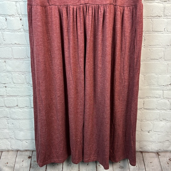 BloomChic Red Heather Flutter Trim Button Detail Gathered Dress Size Medium - Picture 5 of 6